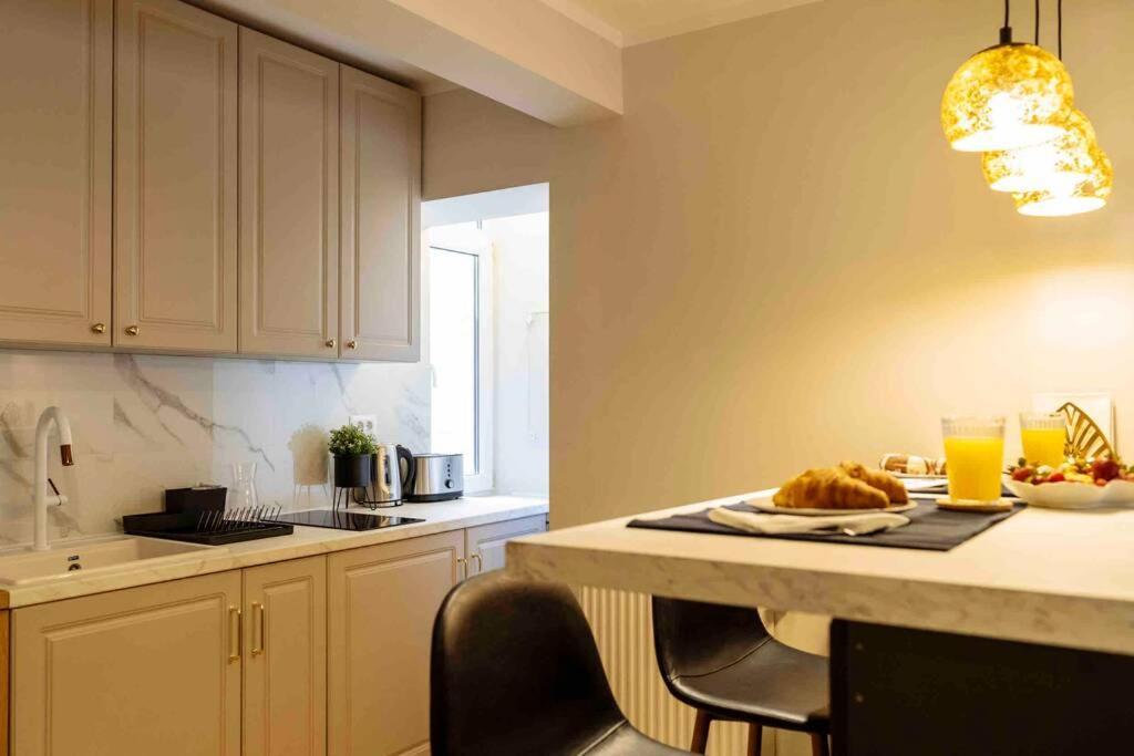 Stunning Views 2Br Intercontinental Flat Apartment Bucharest Exterior photo